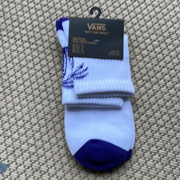 VANS “Off The Wall” Men’s socks 
NWT - Picture 10 of 16